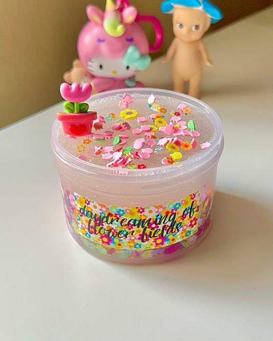 daydreaming of flower fields (7oz)